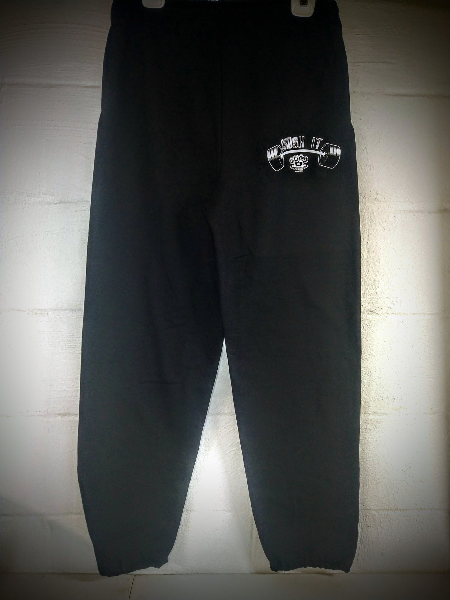 PNPA SWEATPANTS.      With pockets.         Indicate loose fit or joggers.