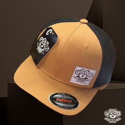 TRUCKER STYLE FLEX FIT, ONE SIZE FITS ALL. W/WOVEN TAG